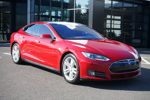 Used 2015 Tesla Model S AWD image 1