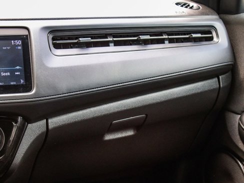 Used 2021 Honda HR-V Sport image 17