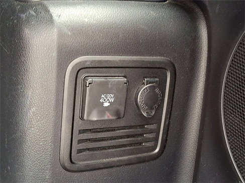 Used 2016 Toyota 4Runner Limited image 32