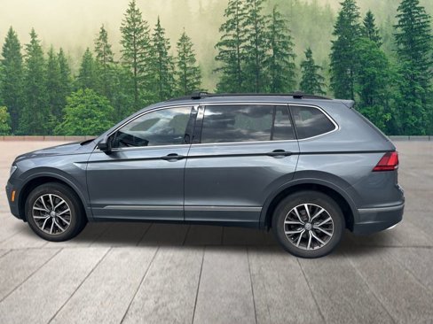 Used 2020 Volkswagen Tiguan SE image 9