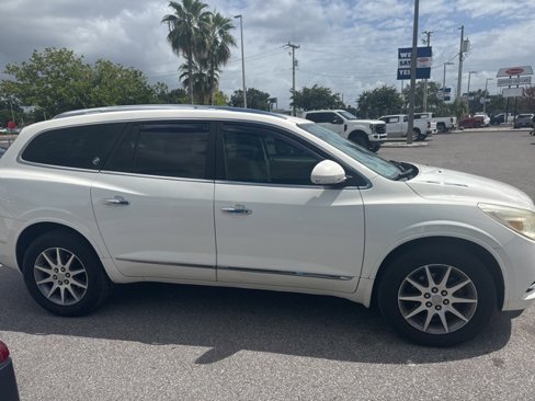 Used 2015 Buick Enclave Leather image 2