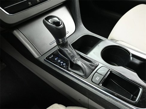 Used 2015 Hyundai Sonata SE image 30