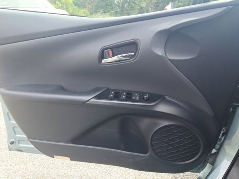 Used 2017 Toyota Prius Four image 29