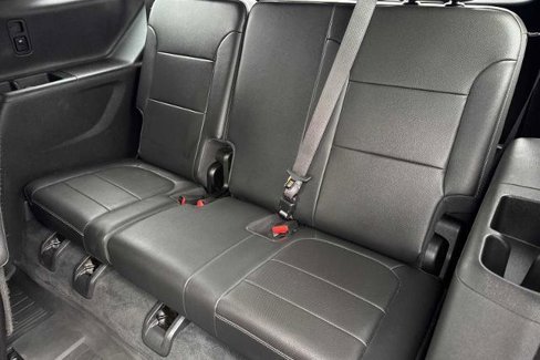 Used 2022 Chevrolet Traverse Premier w/ Redline Edition image 17