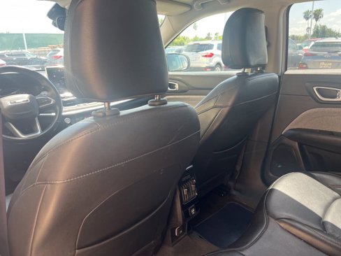 Used 2022 Jeep Compass Latitude image 13