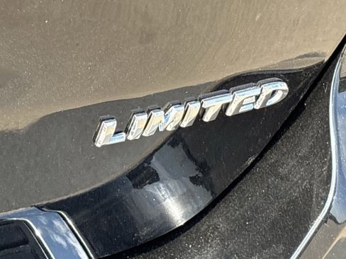Used 2020 Jeep Grand Cherokee Limited w/ Luxury Group II image 30