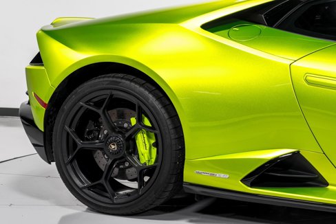 Used 2023 Lamborghini Huracan EVO image 47