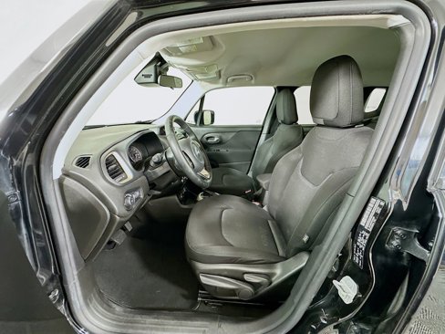 Used 2016 Jeep Renegade Latitude image 20