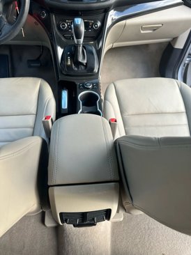 Used 2016 Ford Escape Titanium image 28
