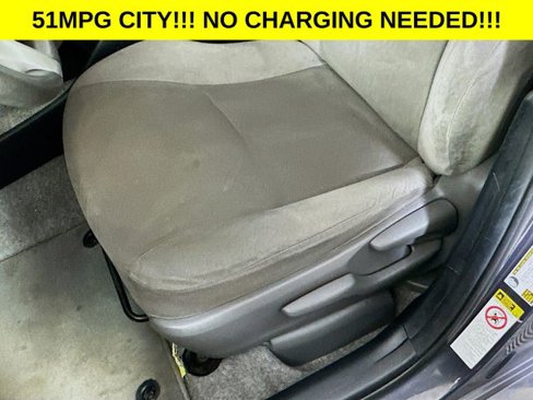 Used 2014 Toyota Prius Plug-In Hybrid image 18