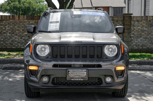 Used 2021 Jeep Renegade Latitude w/ Sun & Sound Group image 11