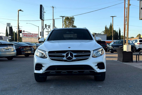 Used 2019 Mercedes-Benz GLC 300 4MATIC image 2