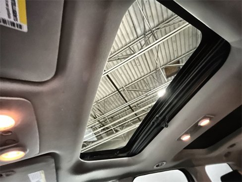 Used 2011 GMC Acadia Denali image 16