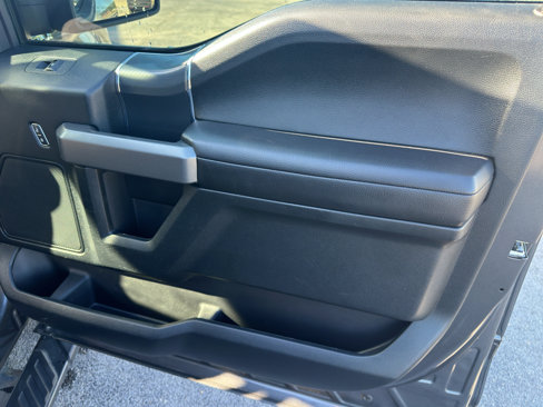 Used 2018 Ford F150 XLT w/ Equipment Group 302A Luxury image 16