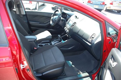 Used 2017 Kia Forte LX w/ LX Popular Plus Package image 21