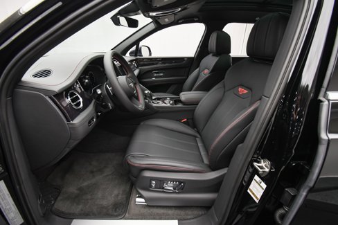 Used 2024 Bentley Bentayga Extended Wheelbase image 19