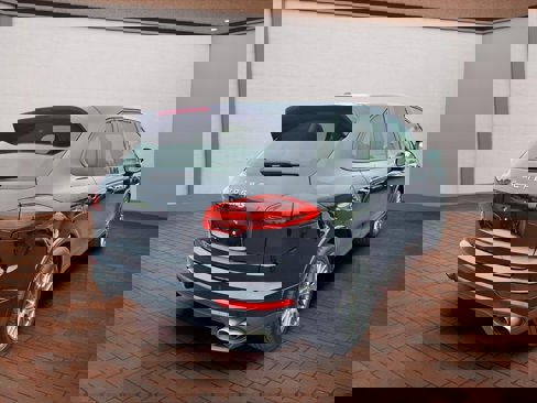 Used 2017 Porsche Cayenne S Platinum image 8