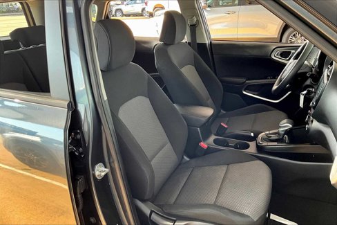 Used 2020 Kia Soul LX image 9