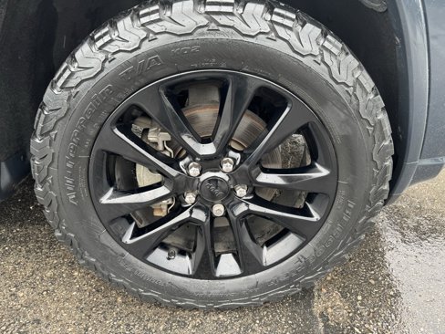 Used 2018 Jeep Grand Cherokee Altitude image 44