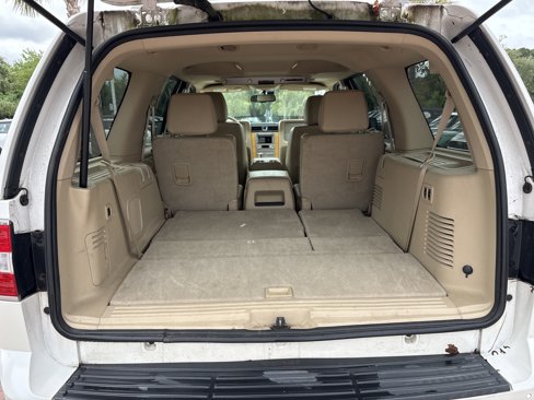 Used 2009 Lincoln Navigator 4WD image 33