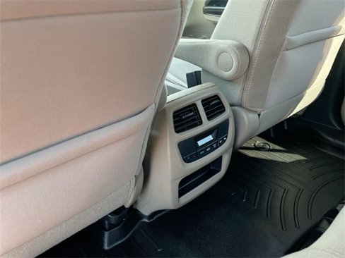 Used 2016 Honda Pilot EX image 24