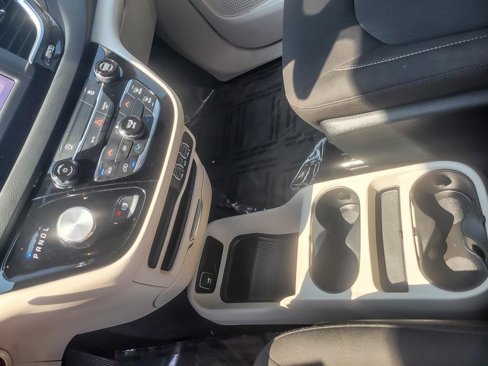 Certified 2023 Chrysler Voyager LX image 18