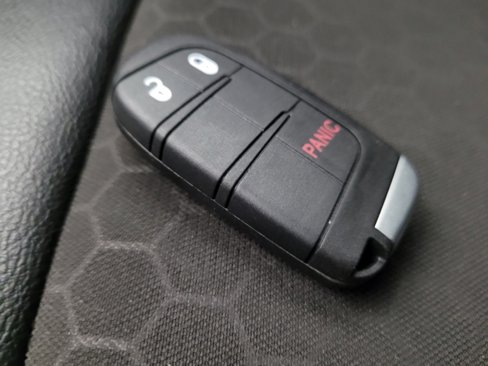 Used 2020 Jeep Compass Latitude image 32
