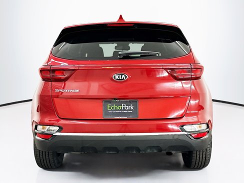 Used 2022 Kia Sportage LX image 7