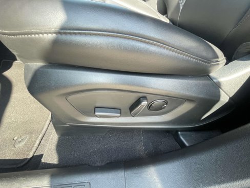 Used 2024 Ford Explorer XLT w/ Equipment Group 202A image 14