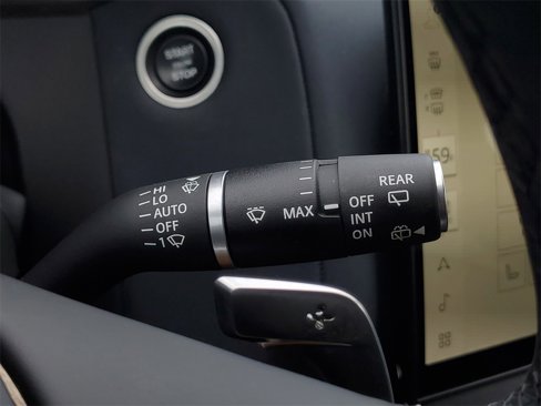 Used 2024 Land Rover Range Rover Velar Dynamic SE image 19