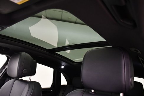 Certified 2025 Porsche Macan Turbo image 20