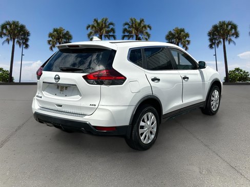Certified 2020 Nissan Rogue S image 5