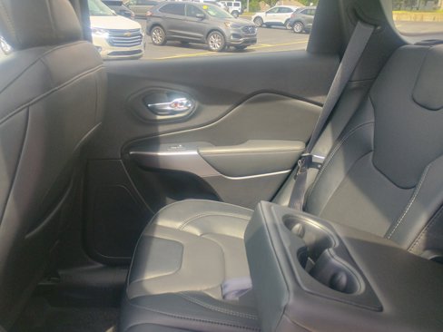 Used 2022 Jeep Cherokee Limited image 15