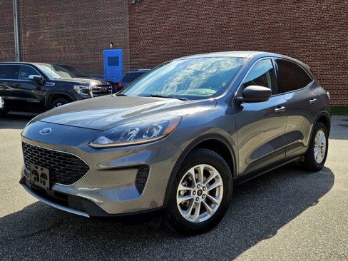 Used 2022 Ford Escape SE image 3
