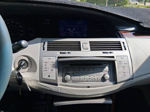 Used 2009 Toyota Avalon XLS image 21