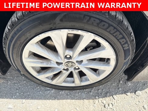 Used 2023 Toyota Camry LE image 10