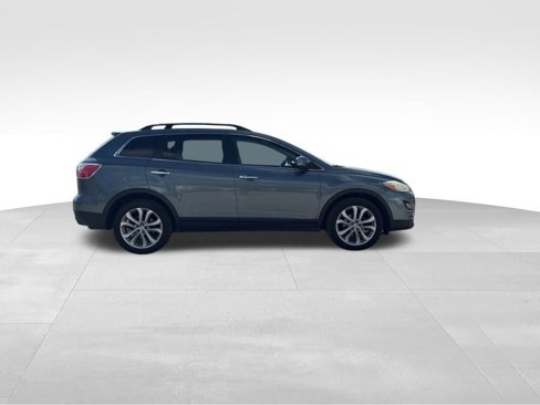 Used 2011 MAZDA CX-9 Grand Touring w/ Moonroof & Bose Audio Pkg image 6