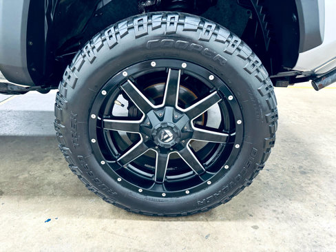 Used 2016 Toyota Tacoma TRD Off-Road image 11