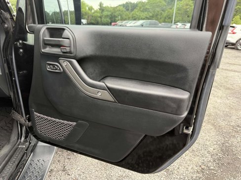 Used 2016 Jeep Wrangler Unlimited Sport w/ Quick Order Package 24S image 13