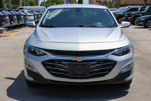 Used 2022 Chevrolet Malibu LT image 2