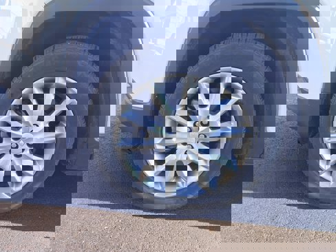 Used 2018 Jeep Cherokee Limited image 6