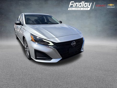 Used 2024 Nissan Altima 2.5 SV image 1