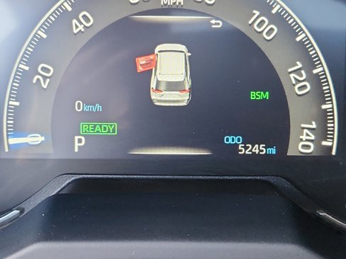 Used 2025 Toyota RAV4 XLE image 11