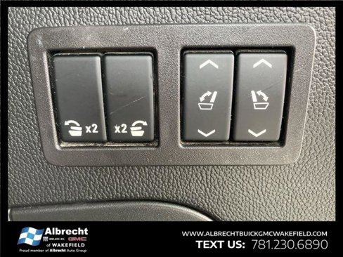 Used 2018 Cadillac Escalade Luxury image 11