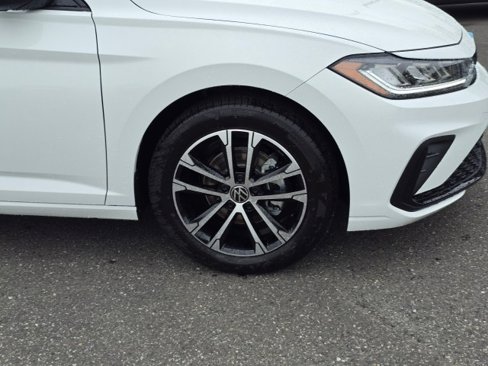 New 2025 Volkswagen Jetta Sport image 2