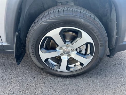 Used 2018 Jeep Compass Latitude image 10
