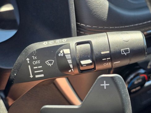 Used 2023 Nissan Rogue SV image 30