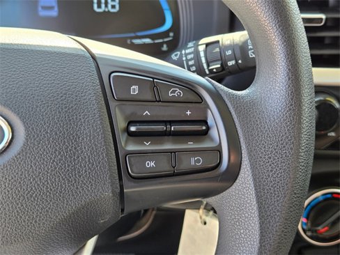 Used 2024 Hyundai Venue SE image 28