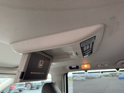 Used 2016 Honda Odyssey Touring image 13