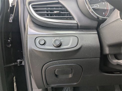 Used 2021 Buick Encore Preferred w/ Safety Package image 16